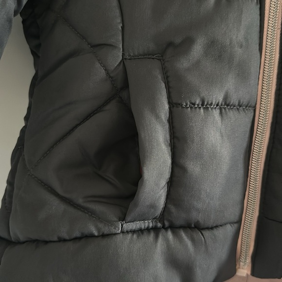 Toddler Girls Gray Puffer Jacket with Fur Trimmed Hoodie - Size 3T - Picture 3 of 10